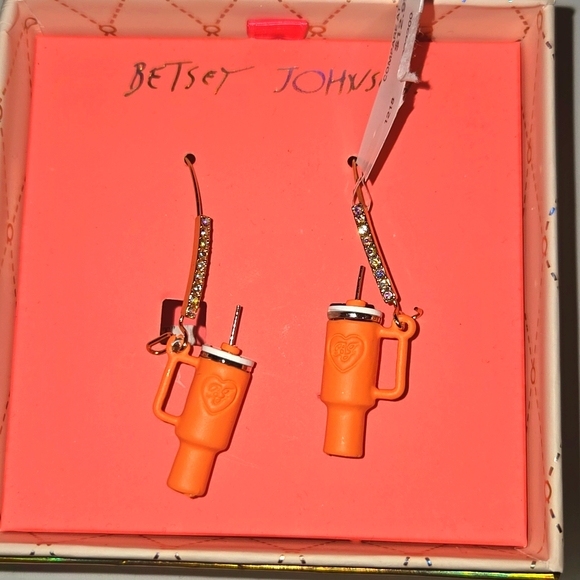 BETSEY JOHNSON STANLEY CUP EARRINGS - Picture 1 of 4